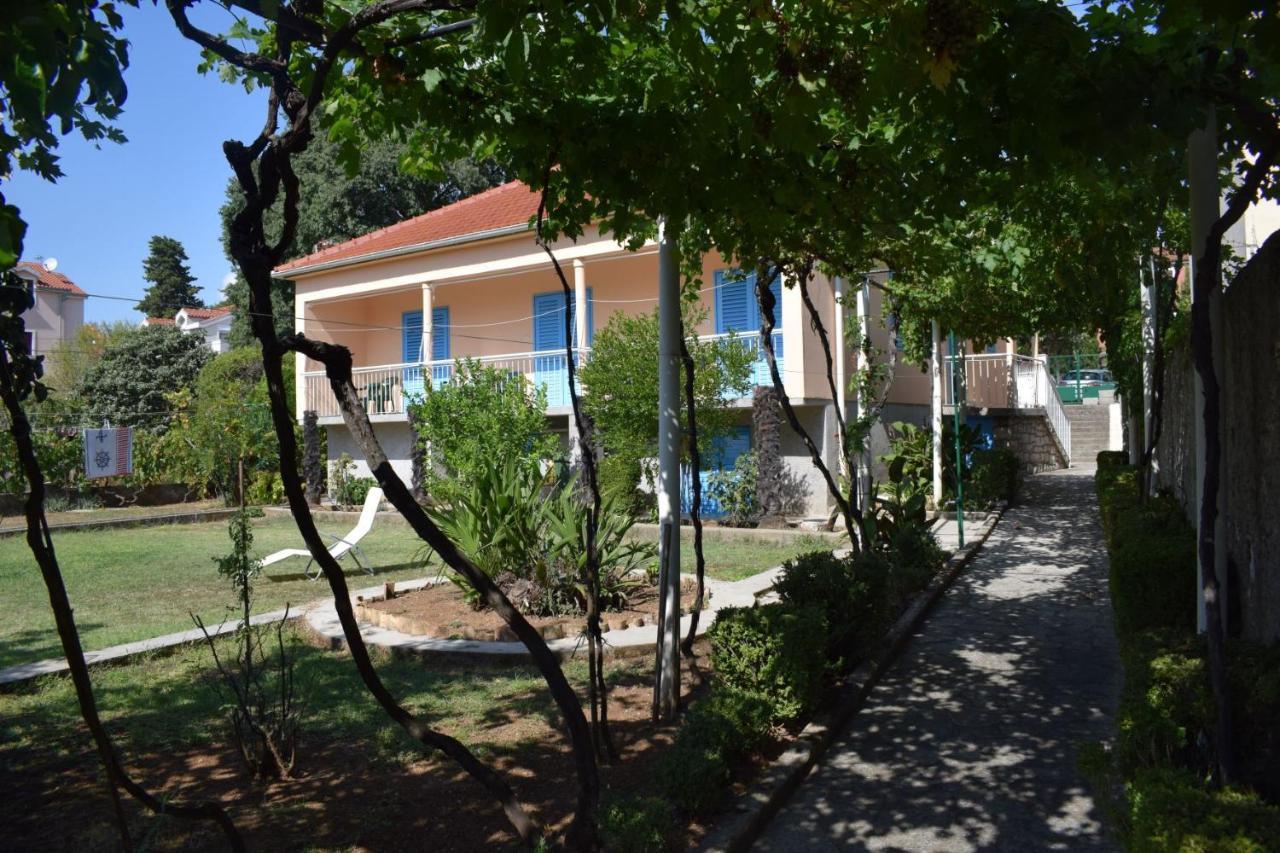 Apartman Morovic Sveti Filip i Jakov Esterno foto
