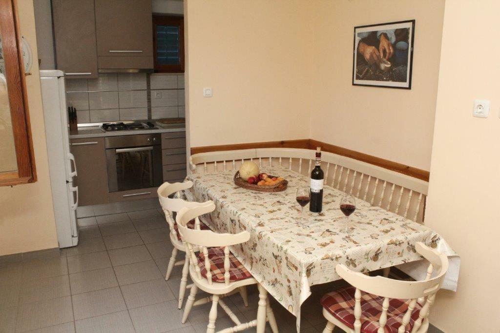 Apartman Morovic Sveti Filip i Jakov Esterno foto